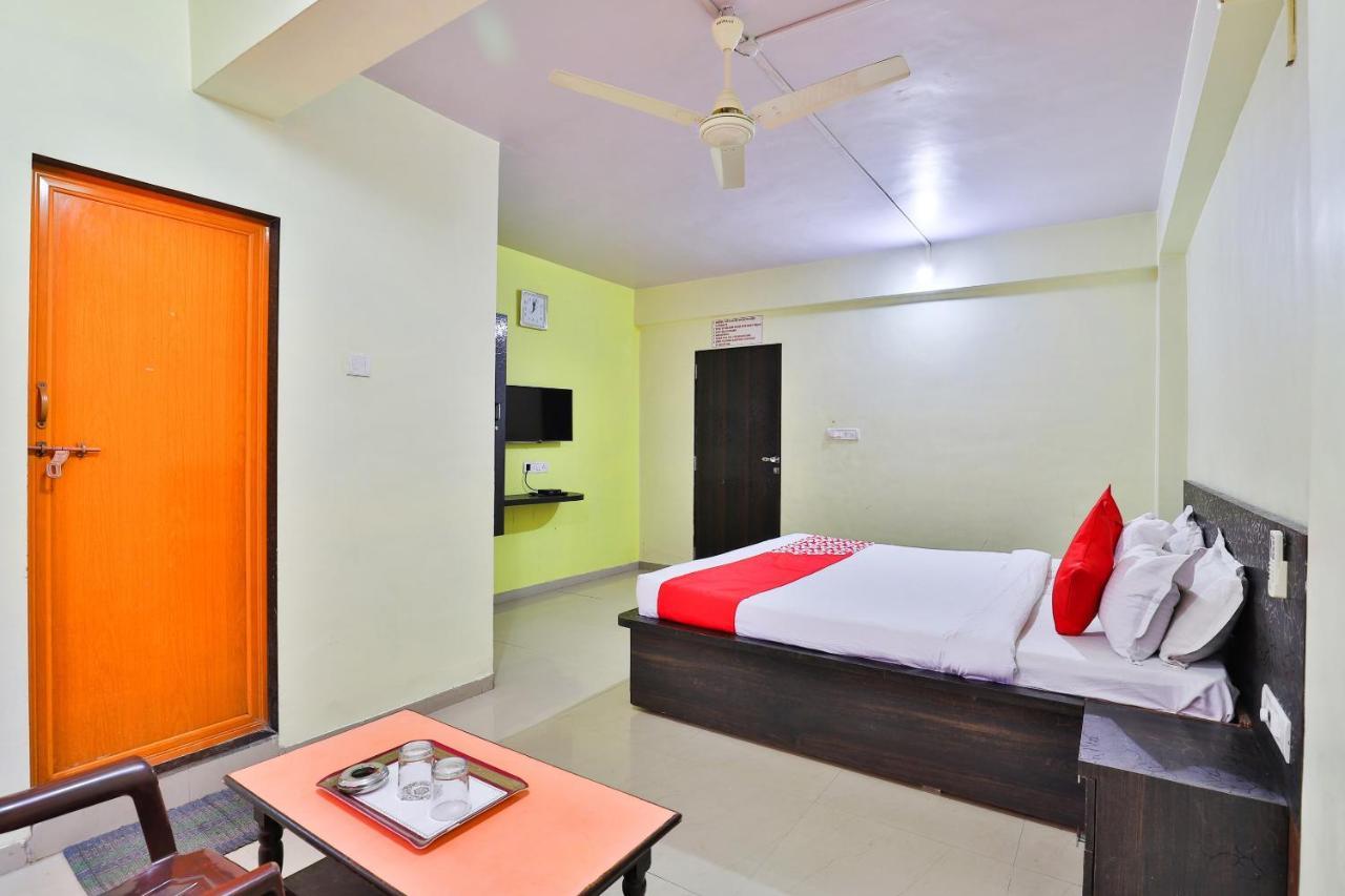 Oyo 24833 Hotel Silver Daman Εξωτερικό φωτογραφία