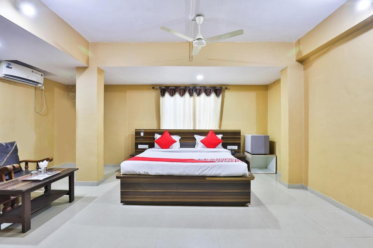 Oyo 24833 Hotel Silver Daman Εξωτερικό φωτογραφία